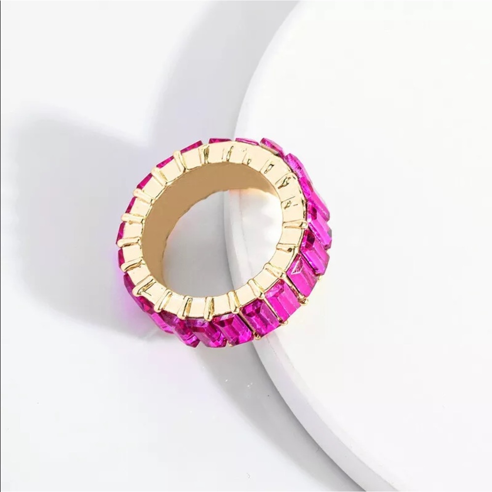 💕LAST ONE!💕 Magenta Pink Baguette Stack Ring